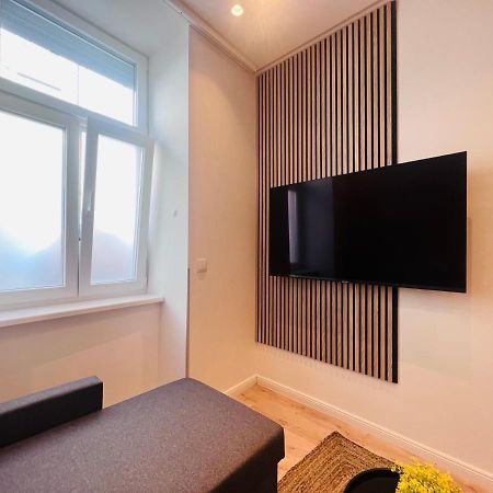 Zeus Design Apartment Schlosspark Schoenbrunn Wien Exterior foto