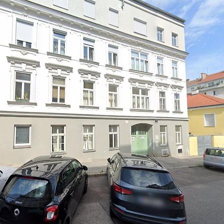 Zeus Design Apartment Schlosspark Schoenbrunn Wien Exterior foto